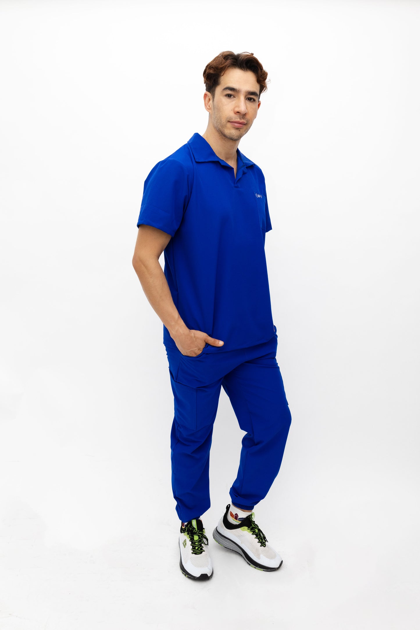 Scrub Liso Cuello Polo Colores Clásicos